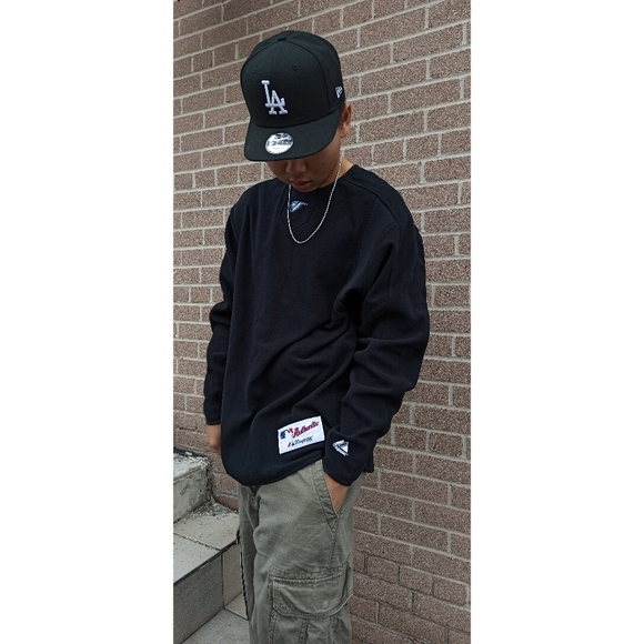 🔥Bluejays Vintage middle logo Majestic sweater🔥 - Picture 2 of 6